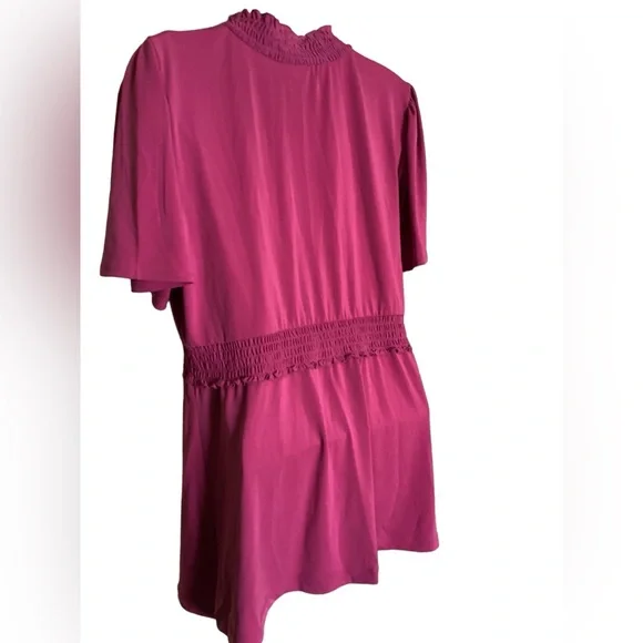 One Black ❣️ BCBG Paris Tops Lg - Picture 11 of 16